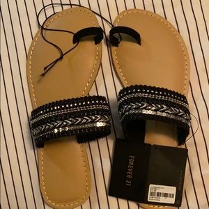Forever 21 Black Toe-Loop Sandal